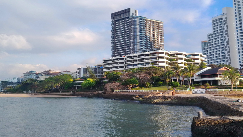 Garden Cliff Condominium (Wongamat)